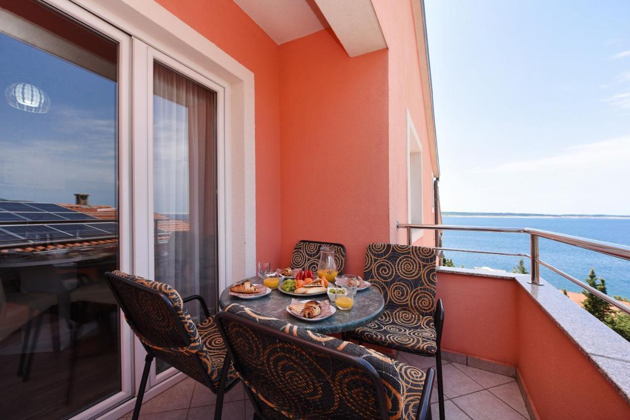 Apartments Amari Starigrad Paklenica Bagian luar foto