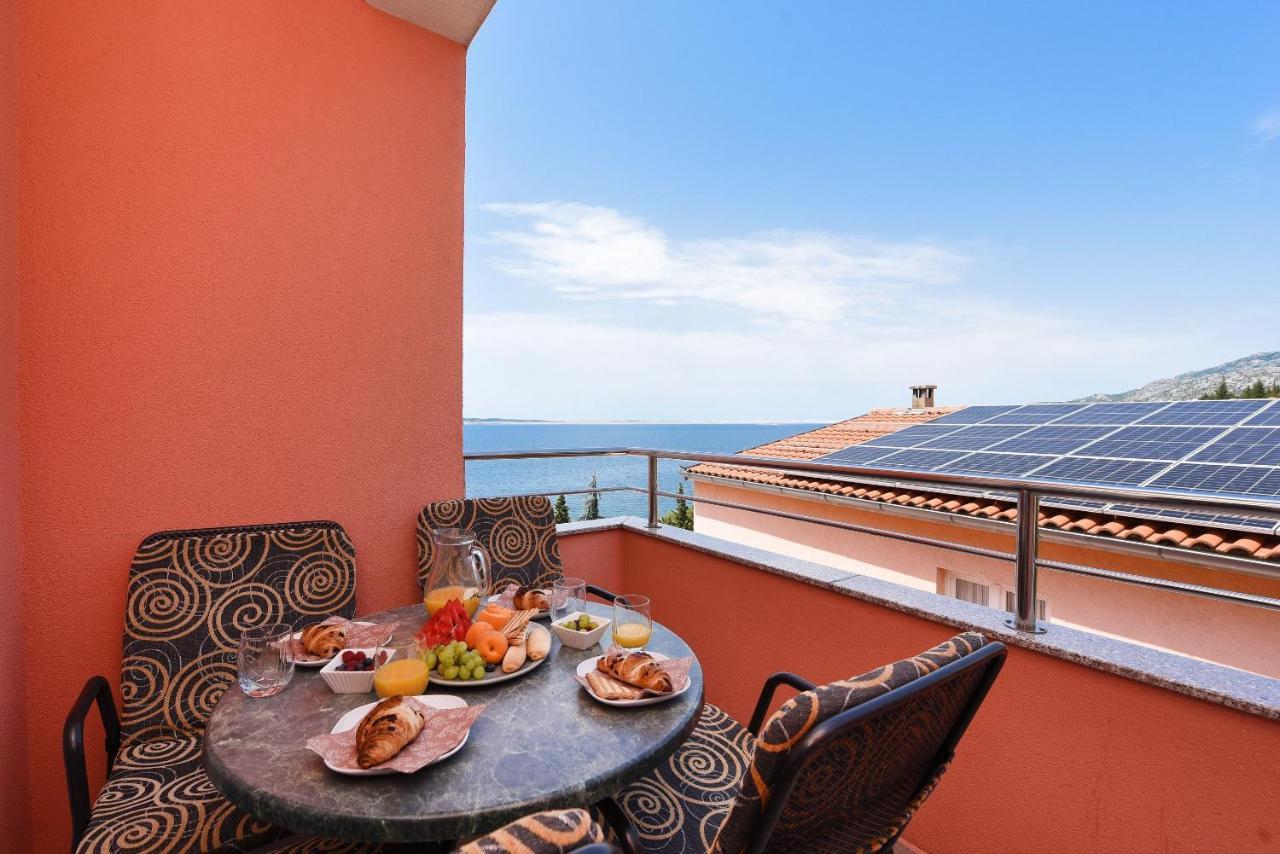 Apartments Amari Starigrad Paklenica Bagian luar foto