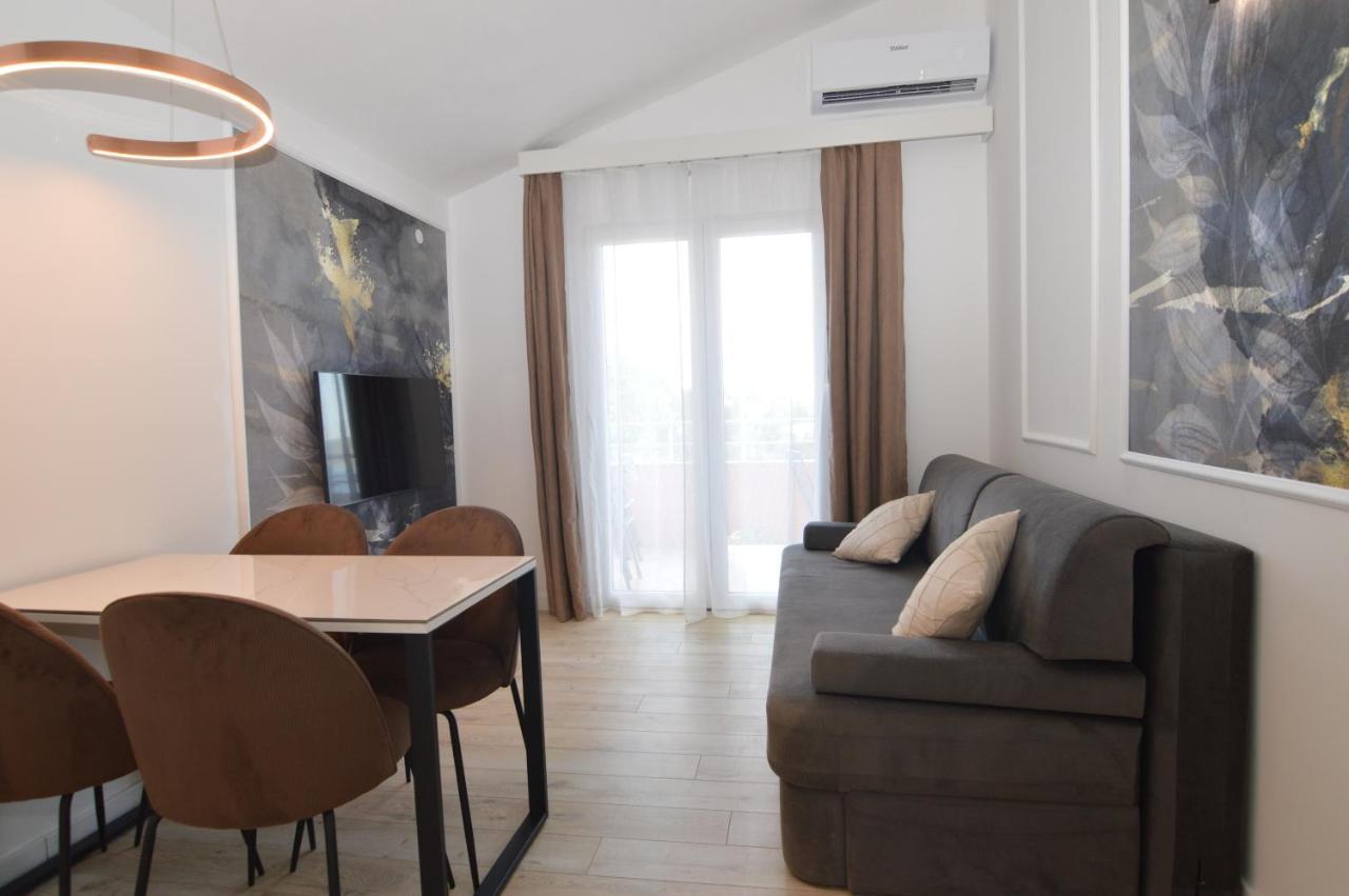 Apartments Amari Starigrad Paklenica Bagian luar foto