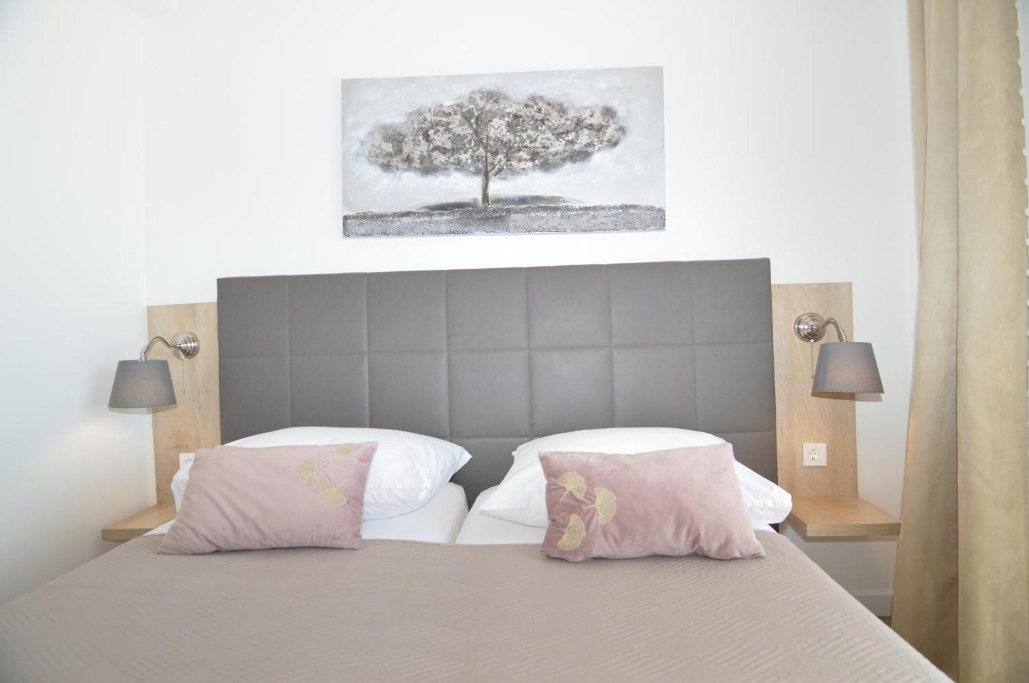 Apartments Amari Starigrad Paklenica Bagian luar foto