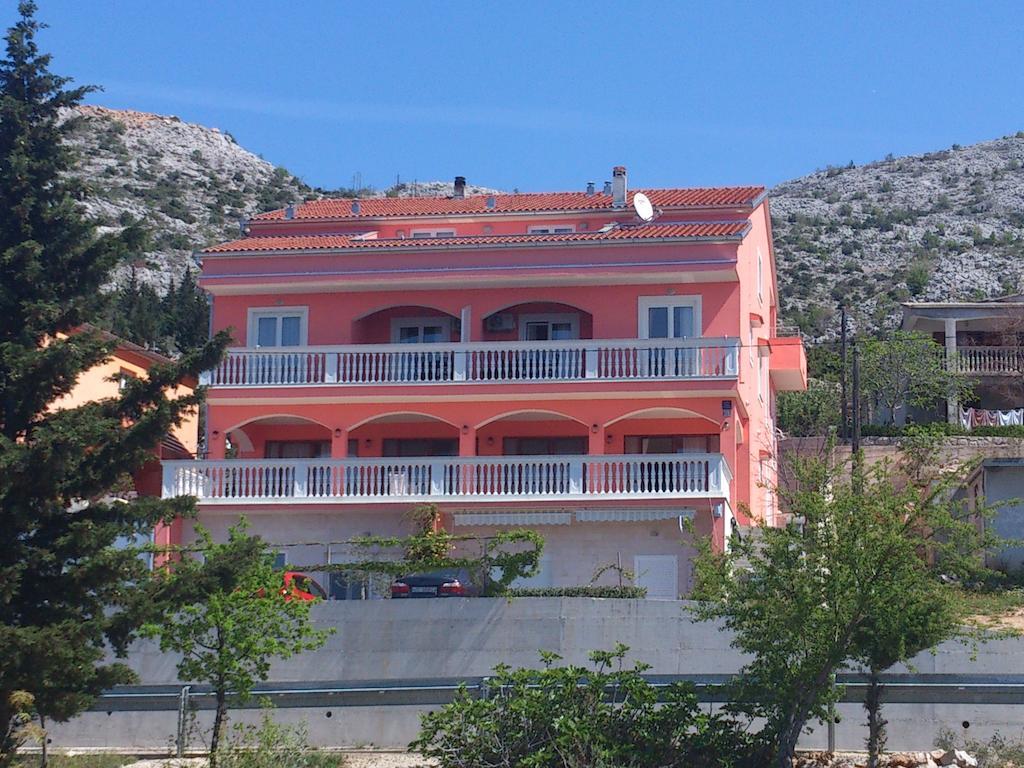 Apartments Amari Starigrad Paklenica Bagian luar foto