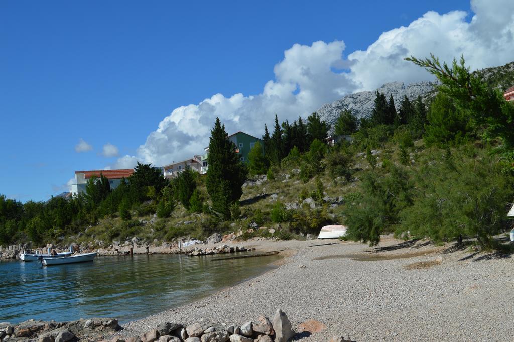 Apartments Amari Starigrad Paklenica Bagian luar foto
