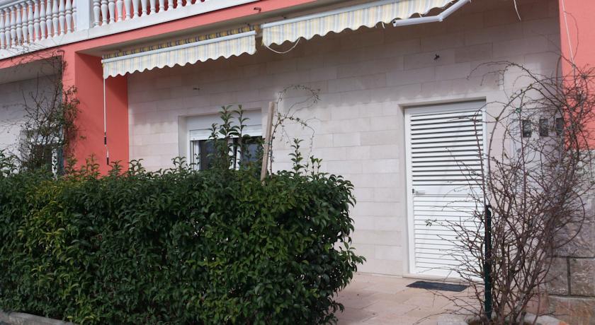 Apartments Amari Starigrad Paklenica Bagian luar foto