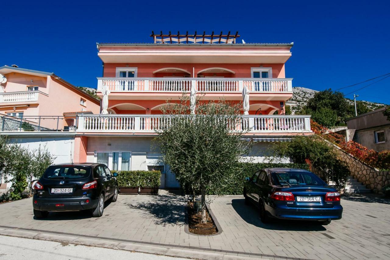 Apartments Amari Starigrad Paklenica Bagian luar foto